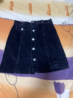 (Category: ) located in . Submitted by prelovedclothes_co (Listing ID 1386745097, Image 1). Description: .