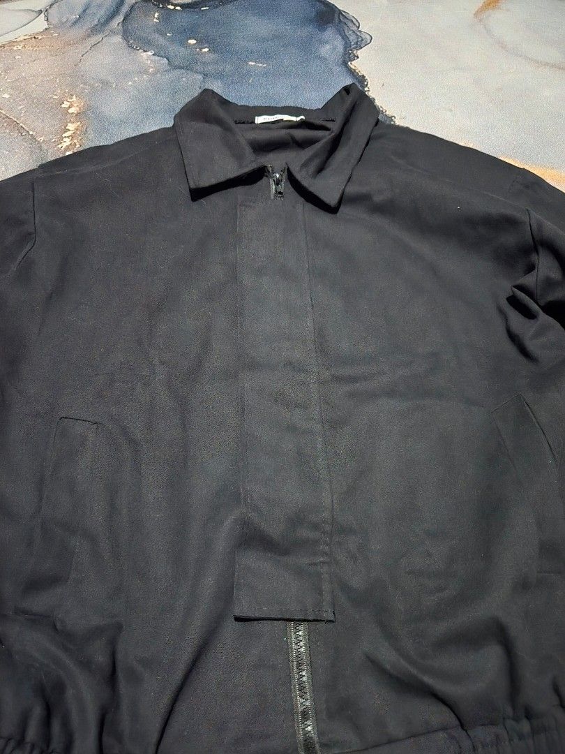 Work Jacket (Category: Coats, Jackets and Outerwear) located in Shah Alam. Submitted by yacoobbustamam (Listing ID 1386650484, Image 3). Description: Pit 21 Length 28.