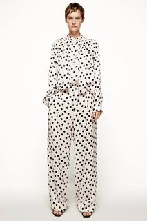 (Kategori: ) berada di . Dikirim oleh chiczara_one (ID iklan 1386659525, Gambar 1). Deskripsi: .