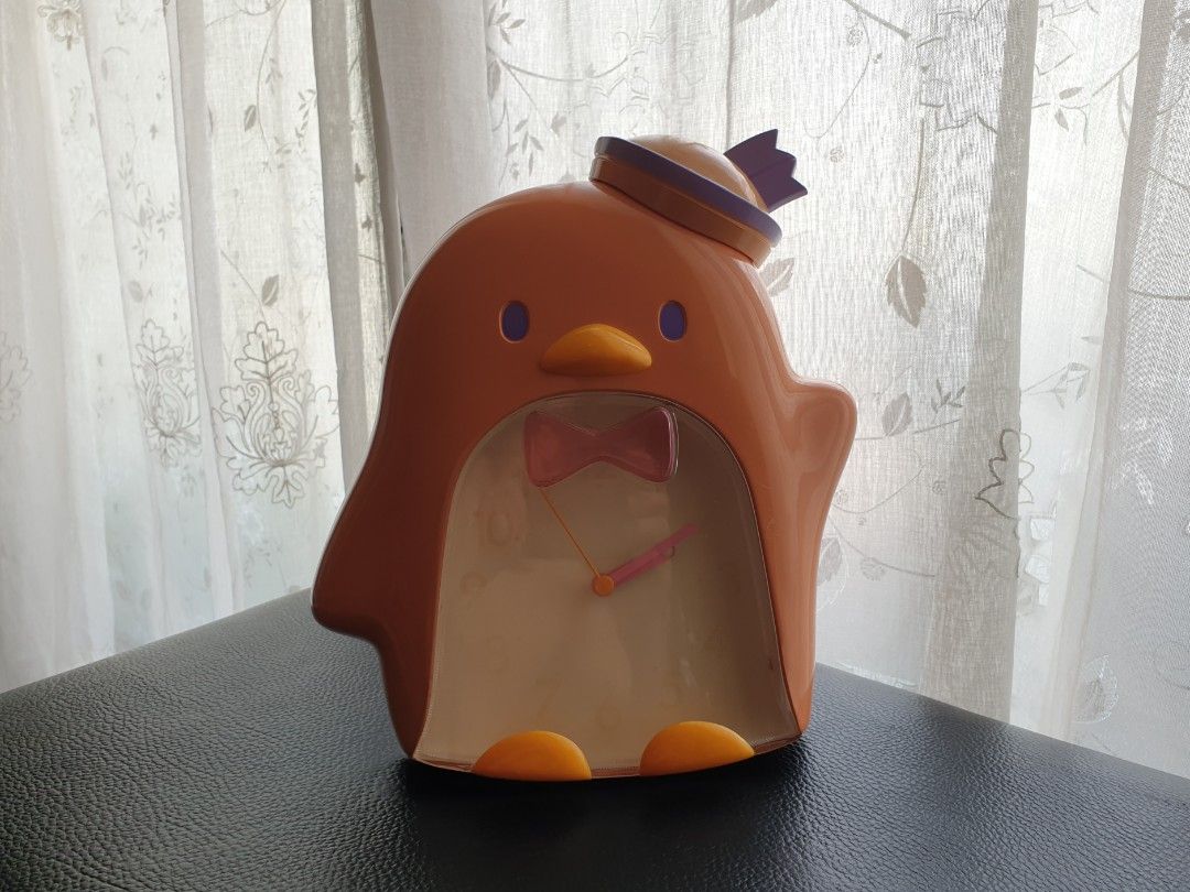 1979 Sanrio Tuxedo Sam Wall Desk Clock (Category: Clocks) located in Quezon City. Submitted by WasalakTwo (Listing ID 1386836183, Image 2). Description: Rare and hard to come by 46 year old clock from Sanrio Bought in Japan JDM 9.5" height 8.5" width Good working condition Accurate timekeeping Open for delivery nationwide.
