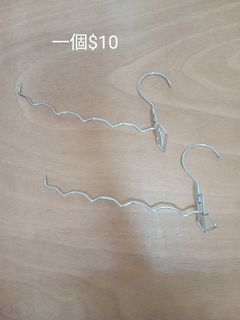 由 SellaSecondhand (刊登 ID 1386791303，圖片 1) 提交，位於 的 (類別：)，說明：。