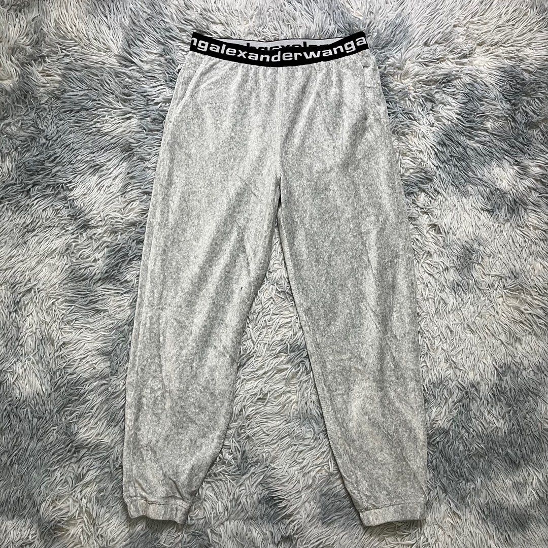 Alexander Wang Corduroy Jogger pants (Category: Luxury Apparel) located in Dumaguete. Submitted by dgte.grails (Listing ID 1386814002, Image 1). Description: Alexander Wang Corduroy Jogger pants Waist 28-32 Length 38 Good as new! 500Pm.