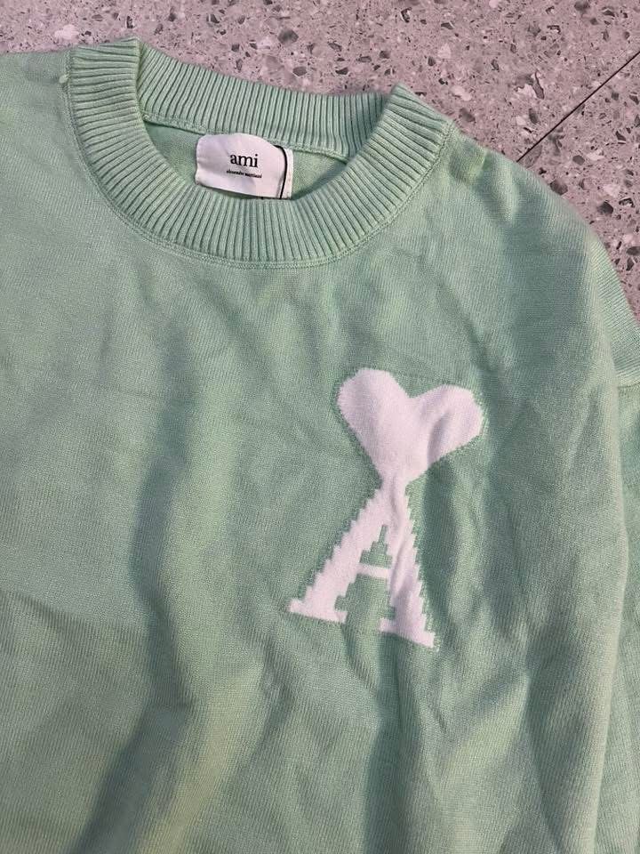ALEXANDRE MATTIUSSI KNIT SWEATER (Category: Luxury Apparel) located in Baguio. Submitted by lairdegawd_06 (Listing ID 1386907122, Image 2). Description: Dimes: 23x24 Condition: Like new to brand new Color rate: 10/10 Complete tags Check photos for more details No issue.