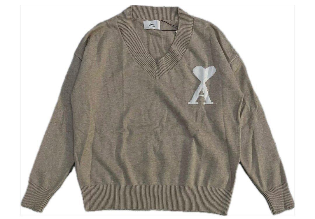 ALEXANDRE MATTIUSSI KNIT SWEATER (Category: Luxury Apparel) located in Baguio. Submitted by lairdegawd_06 (Listing ID 1386907417, Image 1). Description: Dimes: 24.5x26.5 Condition: Like new to brand new Color rate: 10/10 Complete tags Check photos for more details No issue.
