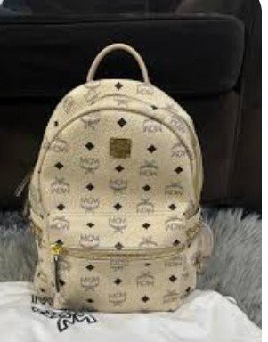 (Kategori: ) berada di . Dikirim oleh belle-boutique (ID iklan 1386786967, Gambar 1). Deskripsi: .