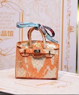 (Category: ) located in . Submitted by mystore2000 (Listing ID 1386930938, Image 1). Description: .