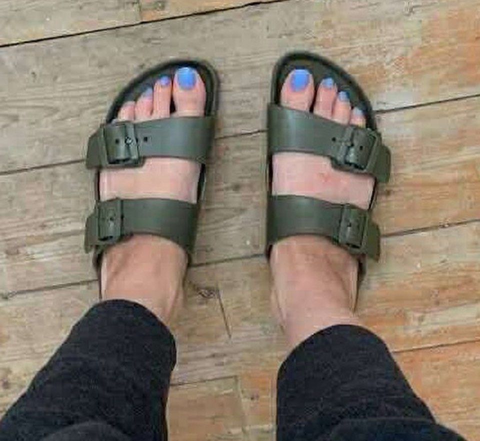Birkenstock Arizona Eva (Category: Slippers and slides) located in Manila. Submitted by stopshop26 (Listing ID 1386857878, Image 2). Description: Birkenstock Arizona Eva Khaki Avail sizes: 35 36 Brand new and original Onhand and ready to ship .