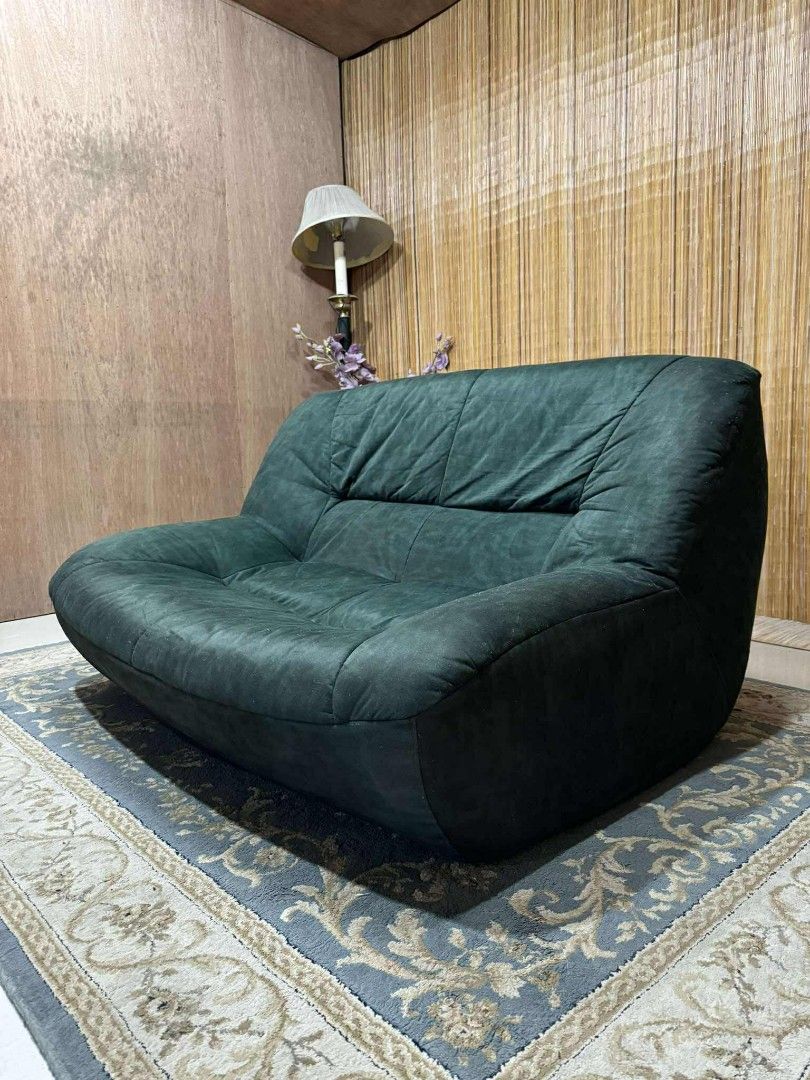 Bulky Daybed Sofa (Category: Sofas) located in Quezon City. Submitted by matetdevis13 (Listing ID 1386891337, Image 2). Description: Bulky Daybed Sofa Price: 7k L53 x W38 x H30/13 In good condition Code JMD35-M30.
