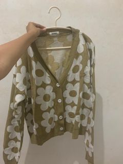 (Kategori: ) berada di . Dikirim oleh vioulet (ID iklan 1386802626, Gambar 1). Deskripsi: .