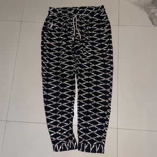 (Kategori: ) berada di . Dikirim oleh testaboutique (ID iklan 1386966885, Gambar 1). Deskripsi: .
