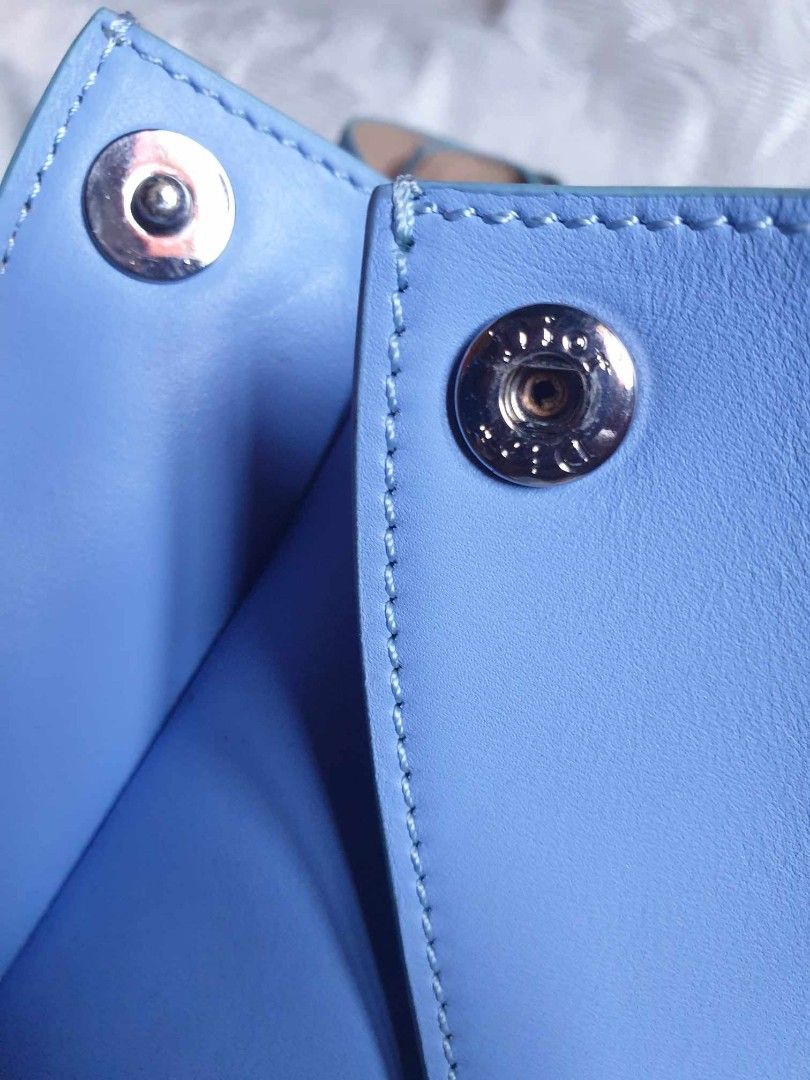 Christian Dior (Category: Luxury Bags & Wallets) located in Tuguegarao City. Submitted by starzeke (Listing ID 1386833860, Image 3). Description: Pakibasa po‼️ ❤️Dear Buyers💚 Hindi ako makareply sa inyo, nakalimit kasi message sa carousel, nababasa ko lang cia. hanapin nio na lang po sa fb parehong pangalan po nakalagay sa profile pics. Pm nio ako dun and your Tawad☺️ -Starzeke Thriftshop and Japan Anikz.