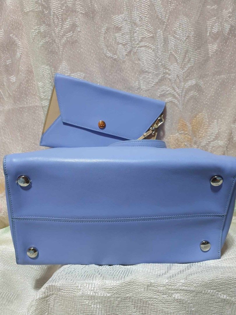 Christian Dior (Category: Luxury Bags & Wallets) located in Tuguegarao City. Submitted by starzeke (Listing ID 1386833860, Image 2). Description: Pakibasa po‼️ ❤️Dear Buyers💚 Hindi ako makareply sa inyo, nakalimit kasi message sa carousel, nababasa ko lang cia. hanapin nio na lang po sa fb parehong pangalan po nakalagay sa profile pics. Pm nio ako dun and your Tawad☺️ -Starzeke Thriftshop and Japan Anikz.