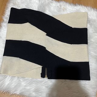 (Category: ) located in . Submitted by acbdacbd (Listing ID 1386927604, Image 1). Description: .