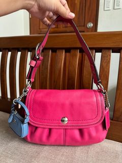 (Category: ) located in . Submitted by vintagechic14 (Listing ID 1386852662, Image 1). Description: .