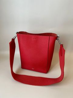 (Kategori: ) berada di . Dikirim oleh kiano_shoes (ID iklan 1386857719, Gambar 1). Deskripsi: .