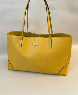 (Kategori: ) berada di . Dikirim oleh kiano_shoes (ID iklan 1386857975, Gambar 1). Deskripsi: .