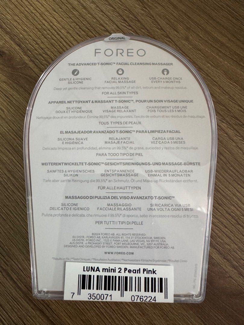 Foreo Luna Mini 2 (Category: Face Care) located in Bacolod City. Submitted by rcmmesa (Listing ID 1386819881, Image 2). Description: Brand new and sealed Foreo Luna Mini 2 100% Authentic Retails for 9k Yours for only 3k The FOREO LUNA mini 2 is a compact, facial cleansing device that uses T-Sonic pulsations and silicone bristles to deeply cleanse the skin. It is designed to remove 99.5% of dirt, oil, and dead skin cells, leaving skin looking brig