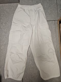 （分類：）位於 。 由 arm_torong 提交（商品編號 1386952011，圖片 1）。簡介： 。