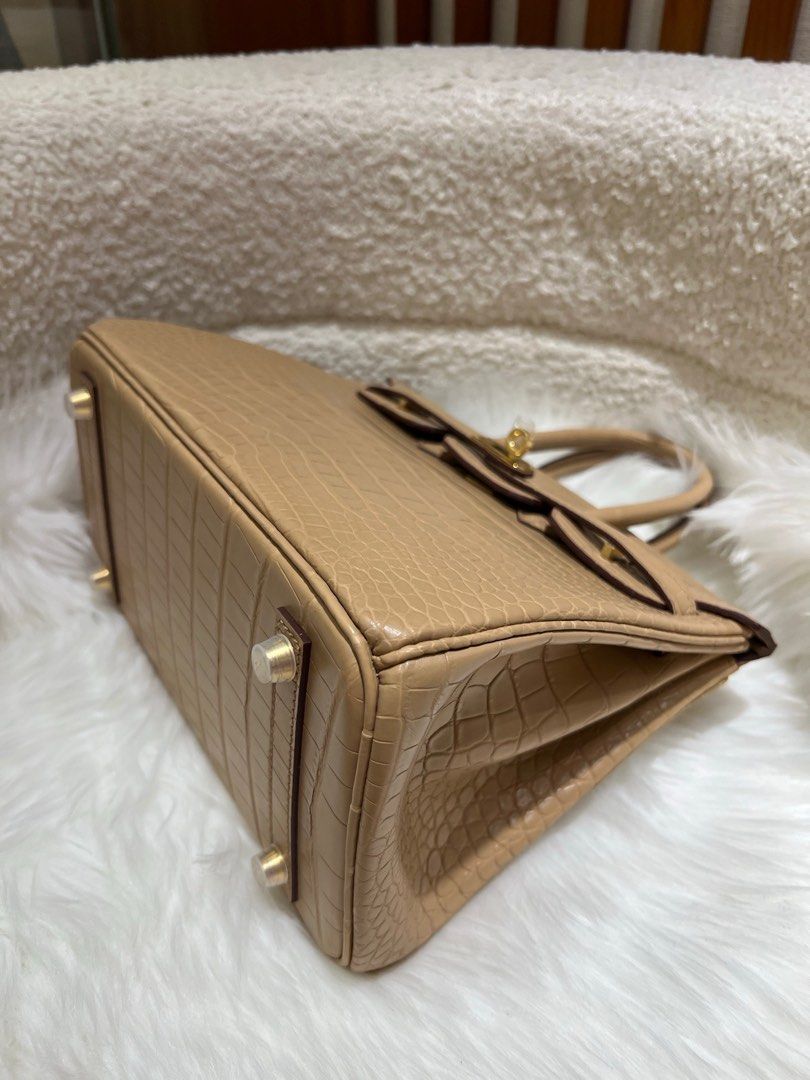 Hermes Birkin 25 Crocodile leather (Category: Luxury Bags & Wallets) located in Pasig City. Submitted by wmsbags_2 (Listing ID 1386930116, Image 3). Description: Available ❗️ VIP HANDMADE ✅Perfect workmanship ✅Fully hand stitched ✅Fine stamp & Code ✅100% Hardware materials structured ✅Real Leather ✅We do deliver (any) ✅ or meet up ( metro manila area) ✅We shipp all nationwide ✅Complete Inclusion MODE OF PAYMENT 📌CREDIT CARD & Cash accepted 📌Gca