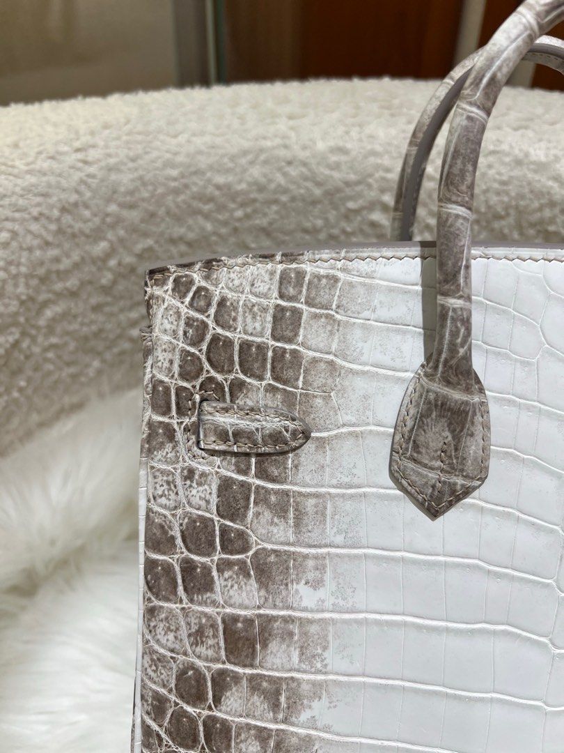 Hermes Birkin 25 Himalayan (Category: Luxury Bags & Wallets) located in Pasig City. Submitted by wmsbags_2 (Listing ID 1386922367, Image 3). Description: Available ❗️ VIP HANDMADE ✅Perfect workmanship ✅Fully hand stitched ✅Fine stamp & Code ✅100% Hardware materials structured ✅Real Leather ✅We do deliver (any) ✅ or meet up ( metro manila area) ✅We shipp all nationwide ✅Complete Inclusion MODE OF PAYMENT 📌CREDIT CARD & Cash accepted 📌Gcash or Ba