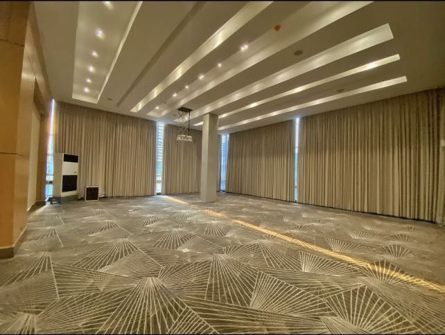 High Ceiling Commercial/ Office space for Lease (Category: Apartments & Condos) located in Manila. Submitted by call_09053601049 (Listing ID 1175495139, Image 1). Description: 📢 FOR LEASE – Office / Commercial Space F1 City Center, Bonifacio Global City (BGC) 📍 Location: 32nd Street corner Lane Q, BGC, Taguig 📍 Proximity: Only 200 meters from St. Luke’s Medical Center & Bonifacio High Street 🏢 Unit Details: • 2nd Floor | Corner Unit • High Ce