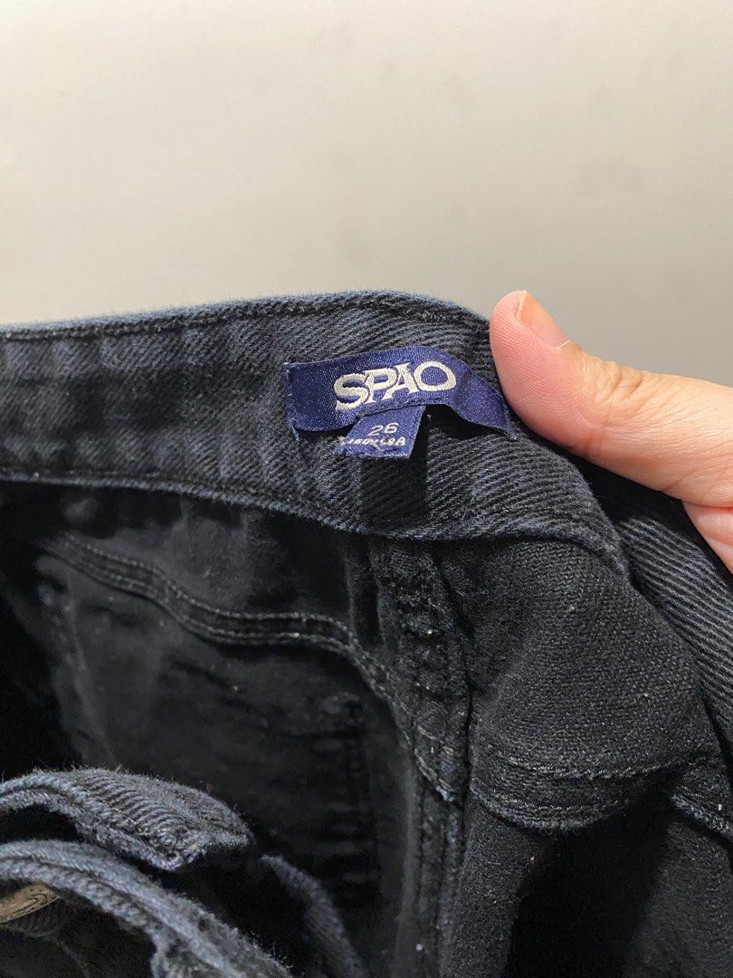 Highwaisted Straight-Cut Black Jeans (Category: Jeans) located in Taguig. Submitted by dcltering_unicorn (Listing ID 1386779958, Image 3). Description: FREE for anyone who buys any of my listings. Just make an offer :)) ♡about the item♡ ✿ size: waist - 26 ✿ brand: Spao ✿ high-waisted, straight cut ✿ color may vary due to lighting ✿ rfs: decluttering, no longer fits me ✿ location: Makati Area ✿ mod: can do meet up meet up if malapit, otherwise lal
