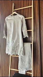 (Category: ) located in . Submitted by shopwithnar (Listing ID 1386934887, Image 1). Description: .