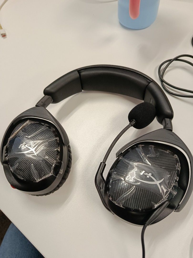 Hyper X Cloud Stinger 2 (Category: Headphones & Headsets) located in Kuala Lumpur. Submitted by mohdizzuwa86173 (Listing ID 1386934873, Image 2). Description: Name: Hyper X Cloud Stinger 2 Price: RM 160 ( Negotiable ) Warranty: 2 year manufacturer warranty Free gift: DTS software activation code Area: Ampang Postage: Available ( cost bear by the buyer ) Condition: Used like new Reason for sale: purchase another headset The headset is only being u