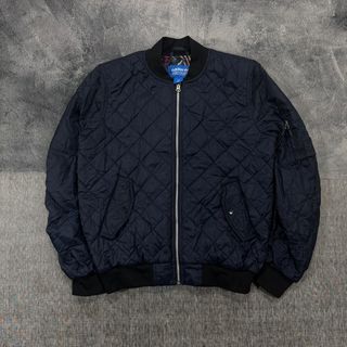 (Kategori: ) berada di . Dikirim oleh givsecondoutfit (ID iklan 1386947276, Gambar 1). Deskripsi: .