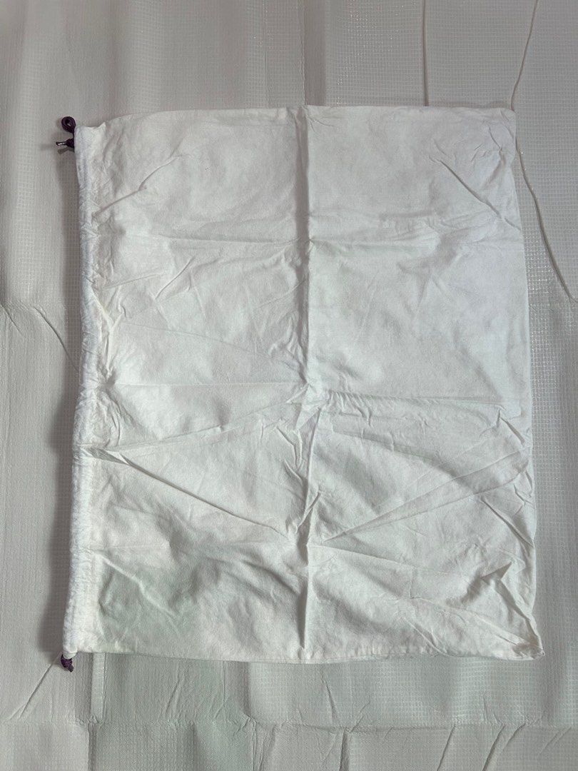 j.estina Dust Bag (Category: Luxury Bags & Wallets) located in Quezon City. Submitted by jjsurplus_23 (Listing ID 1386826645, Image 3). Description: .