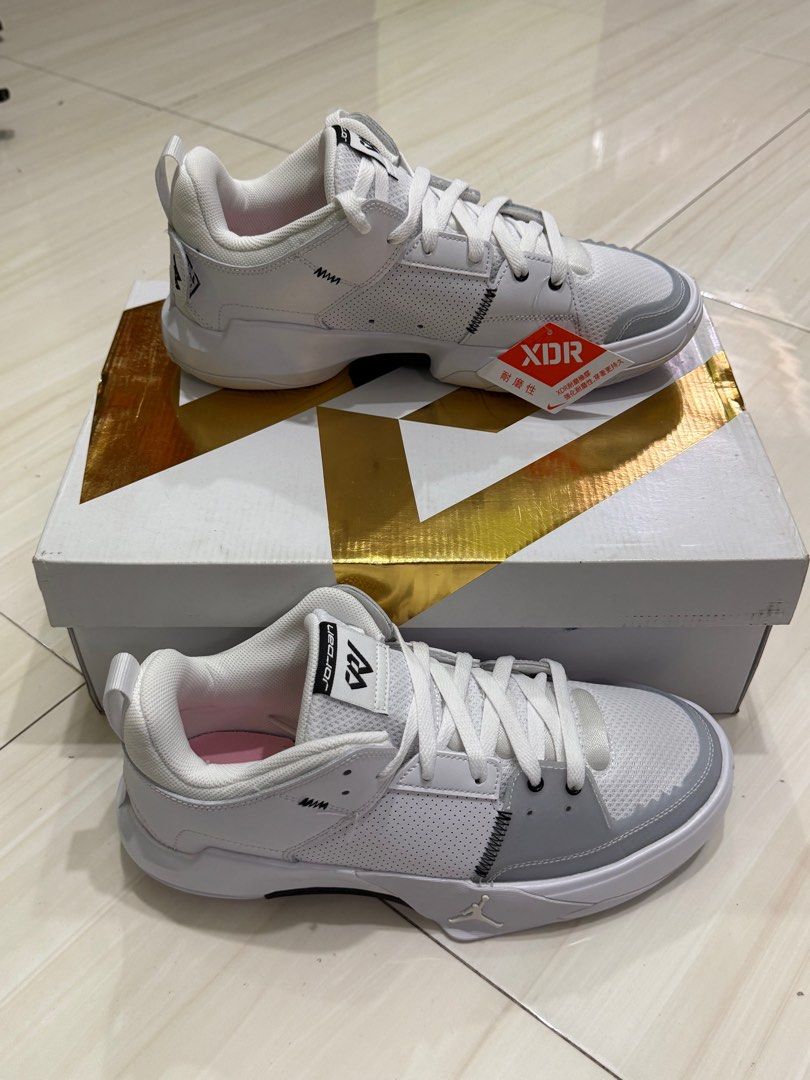 Jordan One Take 5 PF (Category: Sneakers) located in Manila. Submitted by jj11662 (Listing ID 1386784632, Image 2). Description: Jordan One Take 5 PF White/Black-Artic Punch ORIGINAL‼️bought from Malaysia size 9.5 for men - UK 8.5 - BR 41 - CM 27.5 - EUR 43 .