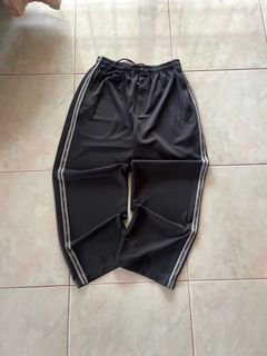 (Category: ) located in . Submitted by maelstore_1 (Listing ID 1386946234, Image 1). Description: .