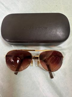 (Category: ) located in . Submitted by vendor111 (Listing ID 1386808315, Image 1). Description: .