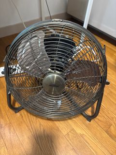 (Category: ) located in . Submitted by guannnnn (Listing ID 1386889313, Image 1). Description: .