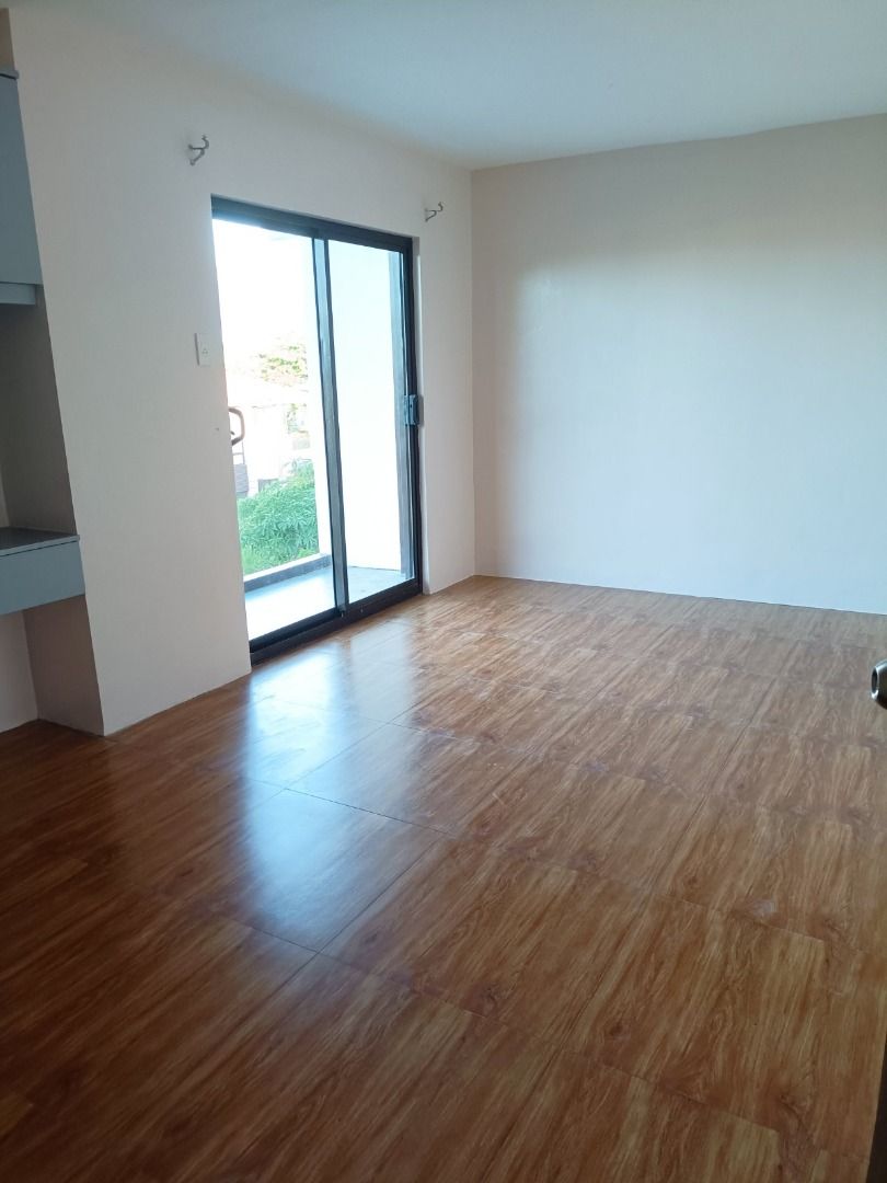 NUVALI - AVIDA WOODHILL SETTINGS (Category: House & Lot) located in Caloocan City. Submitted by lots.pili37516 (Listing ID 1386821249, Image 3). Description: The house is located near the main gate, well-maintained , 3 bedrooms with own toilet and bath, 2 car garage, newly repainted, with maid/s room with own toilet and bath and also can be converted into an office . Lot Area: 182sqm more or less FA: 127sqm more or less.