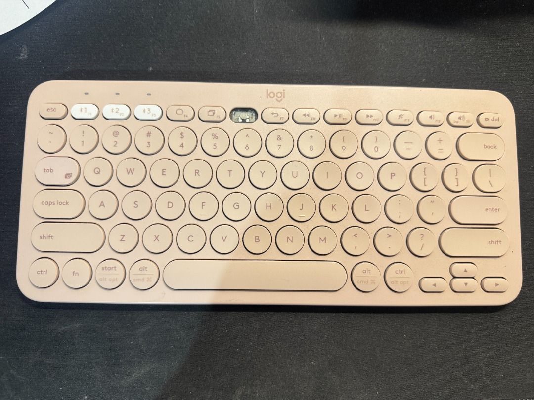 Logitech K380 Wireless Bluetooth Keyboard + Logitech Pebble Mouse Set – Preloved, Fully Functional (Category: Mouse & Mousepads) located in Toledo. Submitted by xoxreina (Listing ID 1386906341, Image 2). Description: Selling a Logitech K380 Bluetooth Wireless Keyboard paired with a Logitech Pebble Wireless Mouse — perfect for work-from-home setups, students, and on-the-go productivity. Condition: Preloved, fully functional. The F6 key button is m
