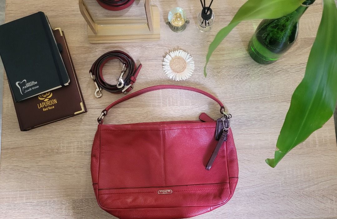 Original 2-way Coach Bordeaux(rare find) (Category: Luxury Bags & Wallets) located in San Manuel. Submitted by byjutiful30 (Listing ID 1386938679, Image 1). Description: New Arrival Authentic Preloved from Japan Medium size Can be kili bag or sling Wine red color(not too light in actual) .