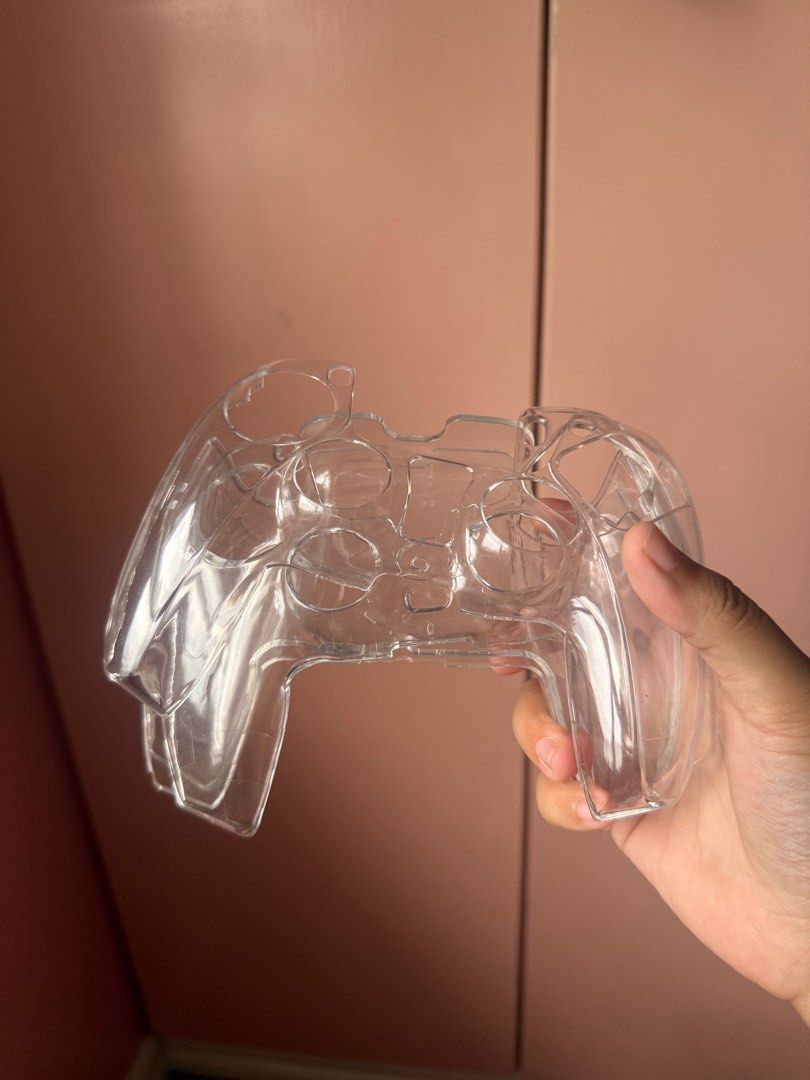 PS5 Transparent Case (Category: PlayStation) located in Quezon City. Submitted by ae.thina (Listing ID 1386853414, Image 1). Description: ₱150 for both pickup only.