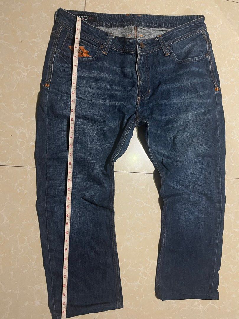 RRJ Denim Jeans Unisex (Category: Jeans) located in Manila. Submitted by sossa4 (Listing ID 1386914822, Image 2). Description: - Decluttering - Good as new - see more photos for the measurements .