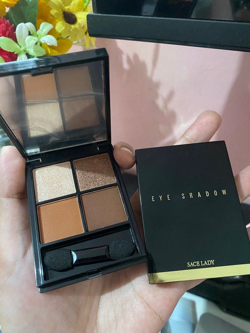 SACE LADY Eyeshadow pallete (Category: Makeup) located in Caloocan City. Submitted by trueowl_2154dc (Listing ID 1386956014, Image 2). Description: #1 2pcs. left #2 2pcs. left.