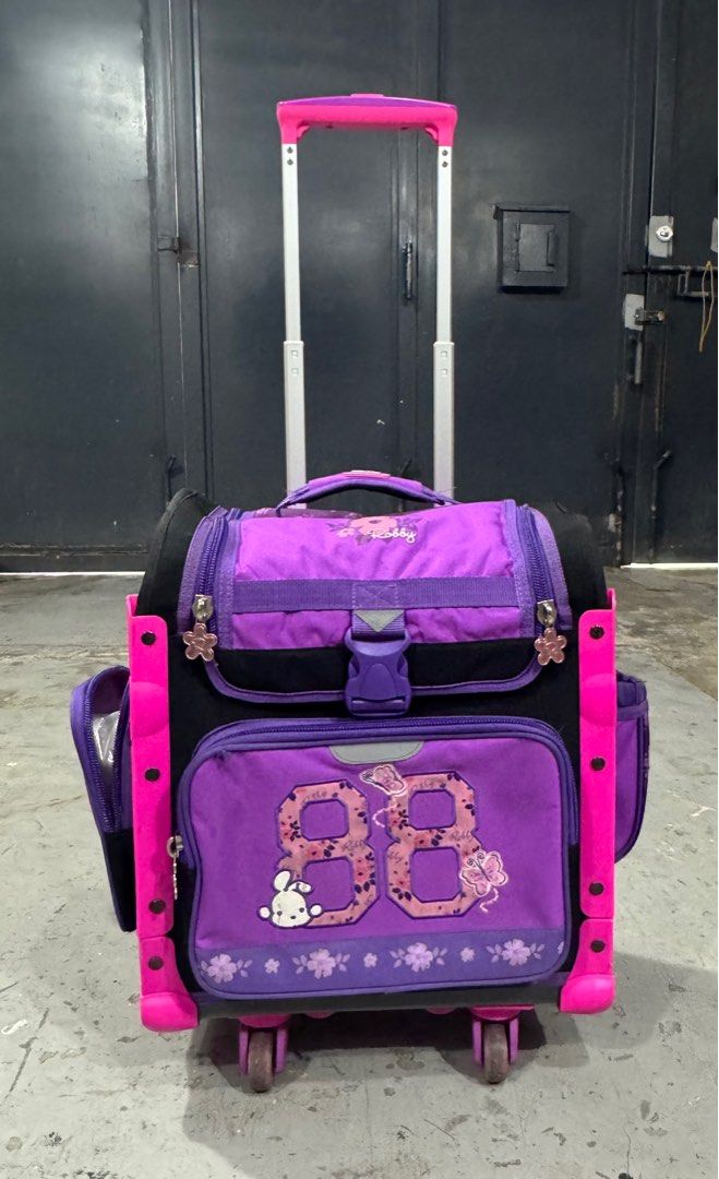 School bag (Category: Strollers) located in Quezon City. Submitted by miasfashionaccessories (Listing ID 1386787560, Image 1). Description: .