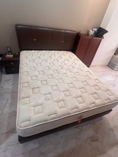 (Category: ) located in . Submitted by aypy88 (Listing ID 1386883441, Image 1). Description: .