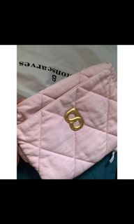 (Kategori: ) berada di . Dikirim oleh declutteringlemariku (ID iklan 1386790799, Gambar 1). Deskripsi: .