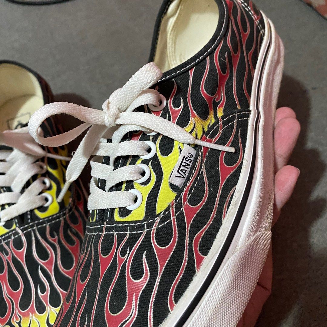 Vans Authentic Flames (Category: Sneakers) located in Manila. Submitted by bilinakayoplsmuralang. (Listing ID 1386918553, Image 3). Description: Vans Authentic Flames No Issues Excellent Condition Used only 5-10x Size 9.5 US.
