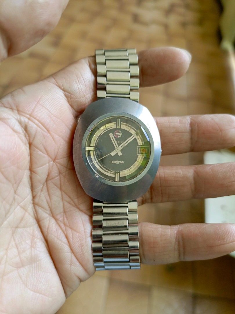Vintage Rado diastar automatic (Category: Luxury Watches) located in Paranaque City. Submitted by timeforus (Listing ID 1386817656, Image 1). Description: good working condition.
