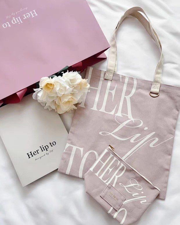 名古屋限定herlipto HLT Flat Logo Tote bag 兩色, 女裝, 手袋及