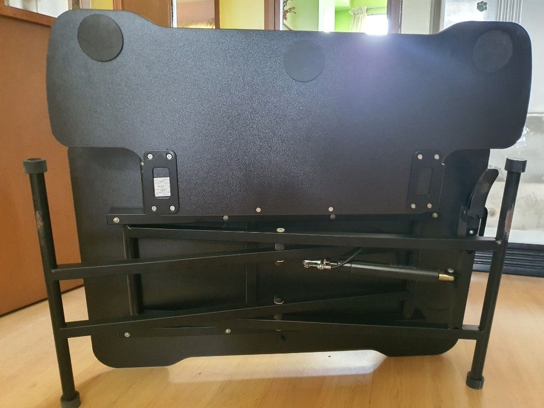 Adjustable computer table (Category: Office & Business Technology) located in Singapore. Submitted by shipshapehome (Listing ID 1387100979, Image 3). Description: .