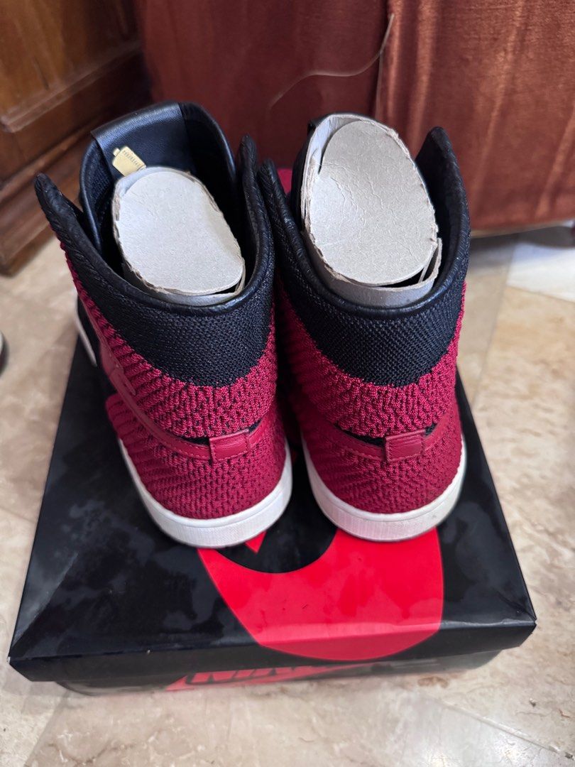 Air Jordan 1 Flyknit (Category: Sneakers) located in Manila. Submitted by squal_2322 (Listing ID 1387034273, Image 3). Description: For sale only Air jordan 1 flyknit breds Sz 12 Used Php 3000 See pictures for condition. Pasay location pm if interested. Thank you!.