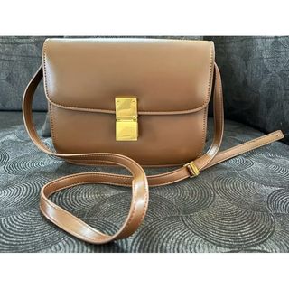 (Kategori: ) berada di . Dikirim oleh vedipe (ID iklan 1387075383, Gambar 1). Deskripsi: .