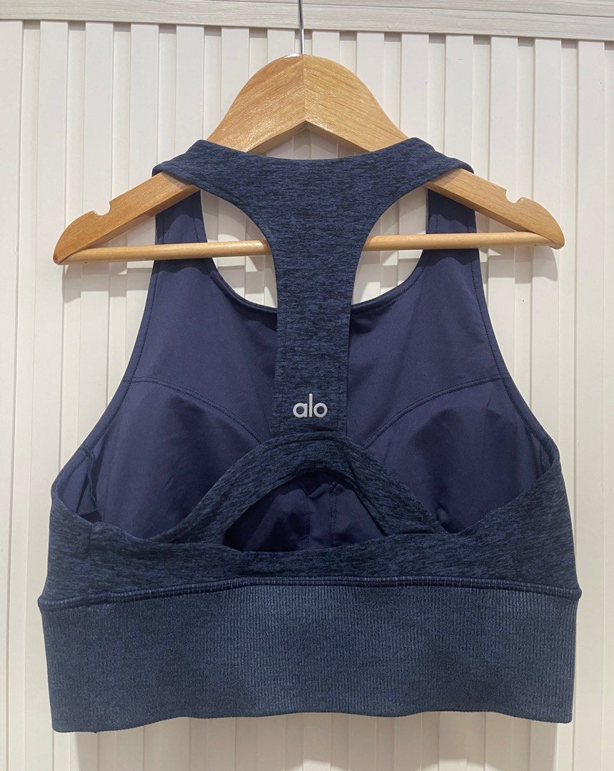 Alo yoga (Category: Activewear) located in La Trinidad. Submitted by avessonjam (Listing ID 1387089337, Image 2). Description: .